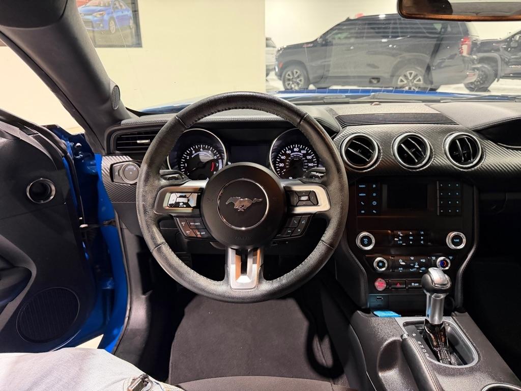 Ford Mustang EcoBoost Coupe 2020