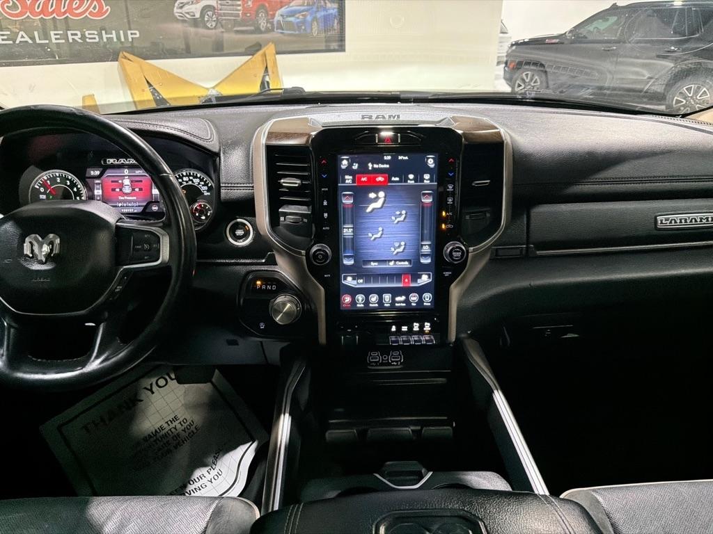 RAM 1500 Laramie Crew Cab SWB 2WD 2021