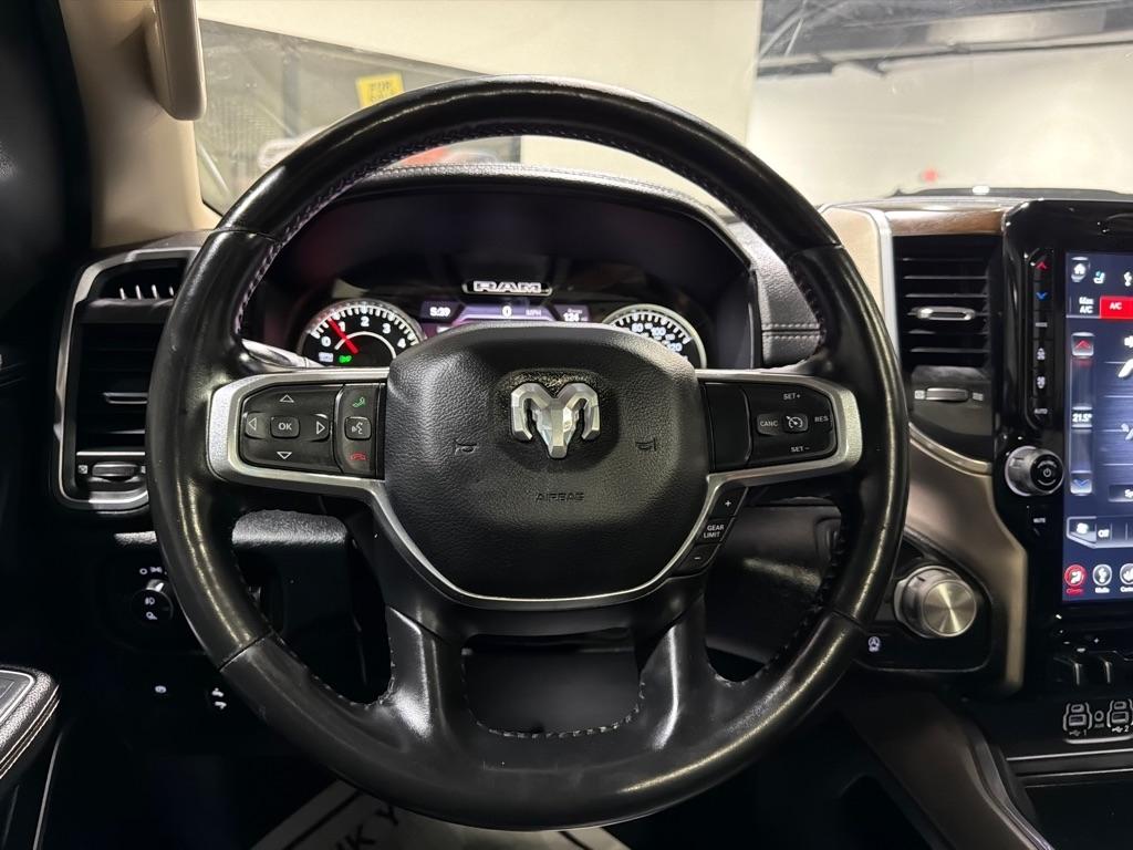 RAM 1500 Laramie Crew Cab SWB 2WD 2021