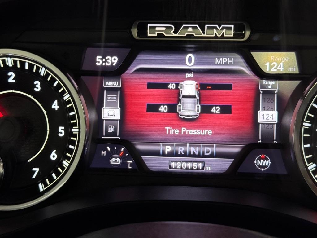 RAM 1500 Laramie Crew Cab SWB 2WD 2021