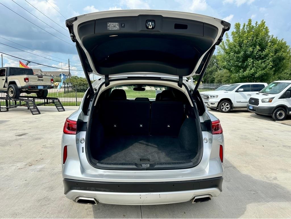 Infiniti QX50 LUXE 2021