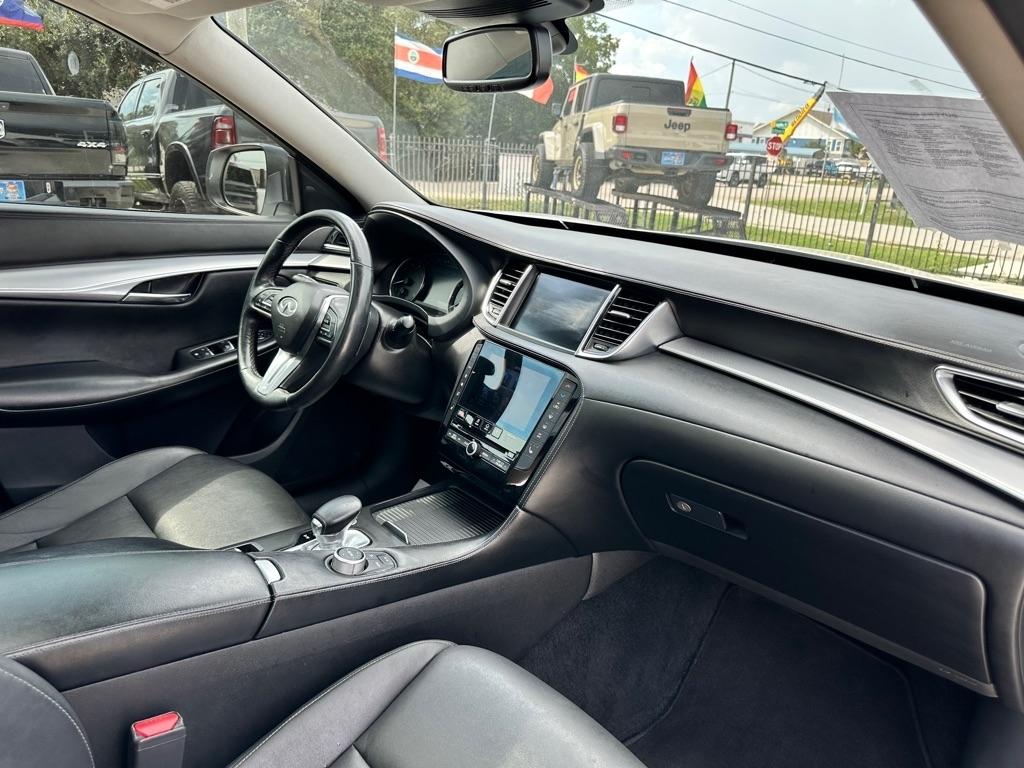 Infiniti QX50 LUXE 2021