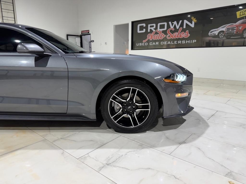 Ford Mustang EcoBoost Coupe 2021