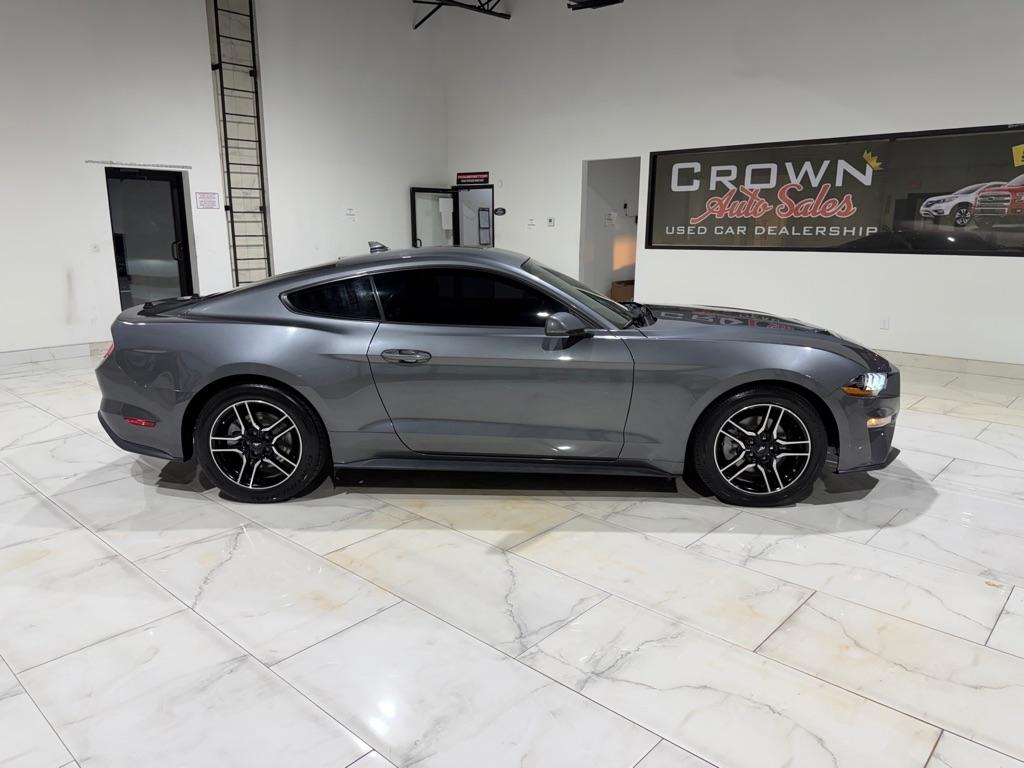 Ford Mustang EcoBoost Coupe 2021