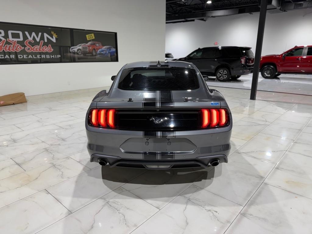Ford Mustang EcoBoost Coupe 2021
