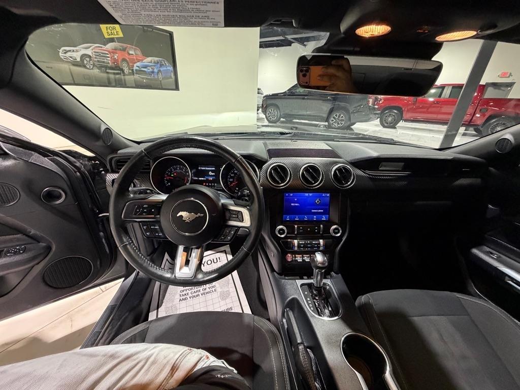 Ford Mustang EcoBoost Coupe 2021