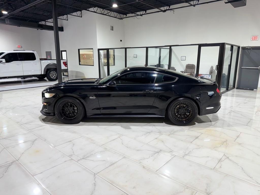 Ford Mustang GT Coupe 2017