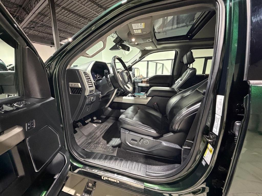 Ford F-150 Lariat SuperCrew 5.5-ft. Bed 4WD 2016