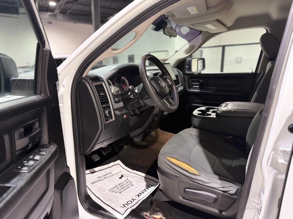 RAM 1500 Tradesman Crew Cab LWB 4WD 2013