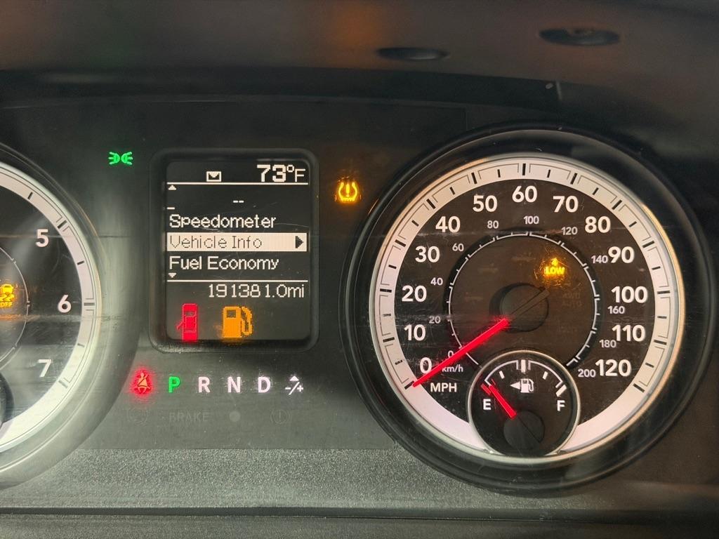 RAM 1500 Tradesman Crew Cab LWB 4WD 2013