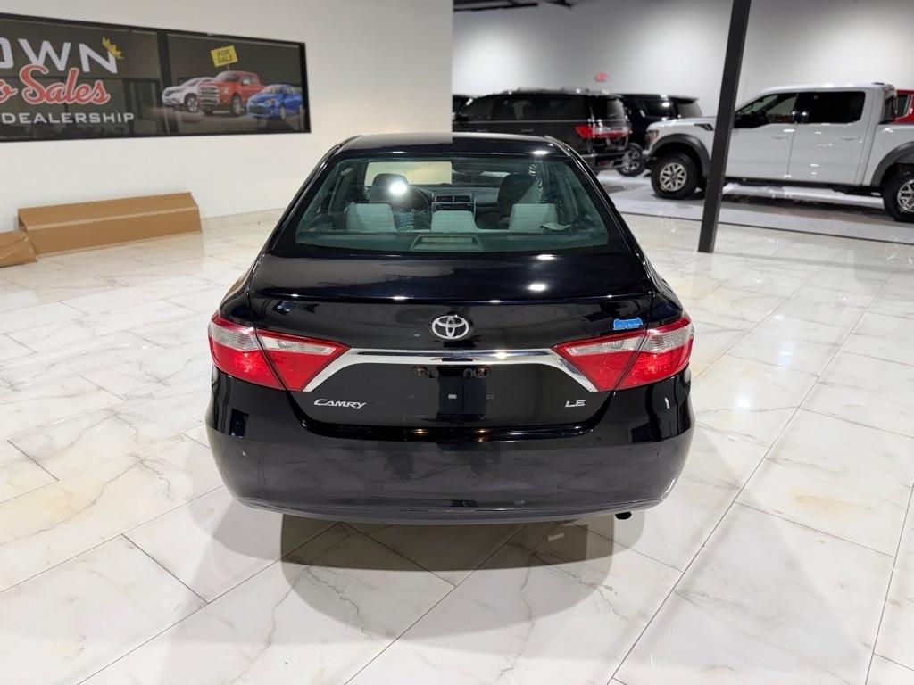 Toyota Camry LE 2017