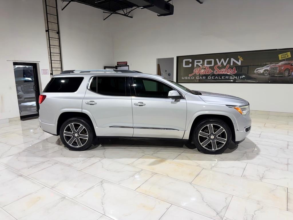 GMC Acadia Denali 2019