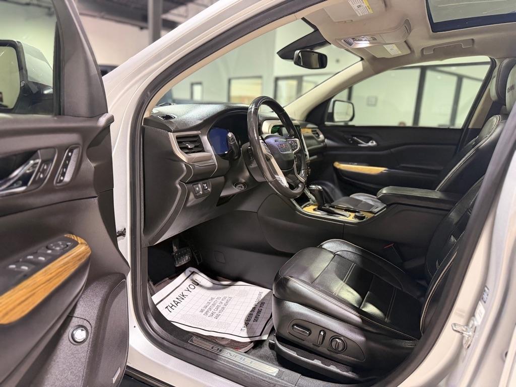 GMC Acadia Denali 2019