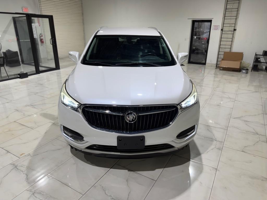 Buick Enclave Essence FWD 2018