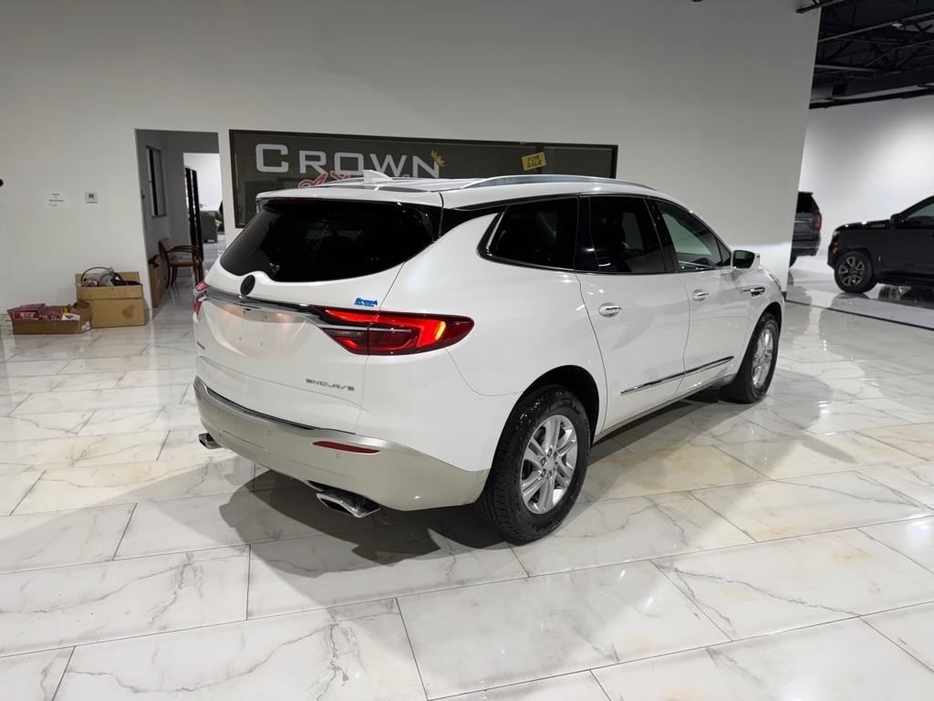Buick Enclave Essence FWD 2018
