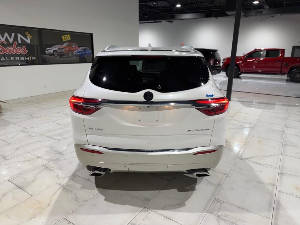 Buick Enclave Essence FWD 2018