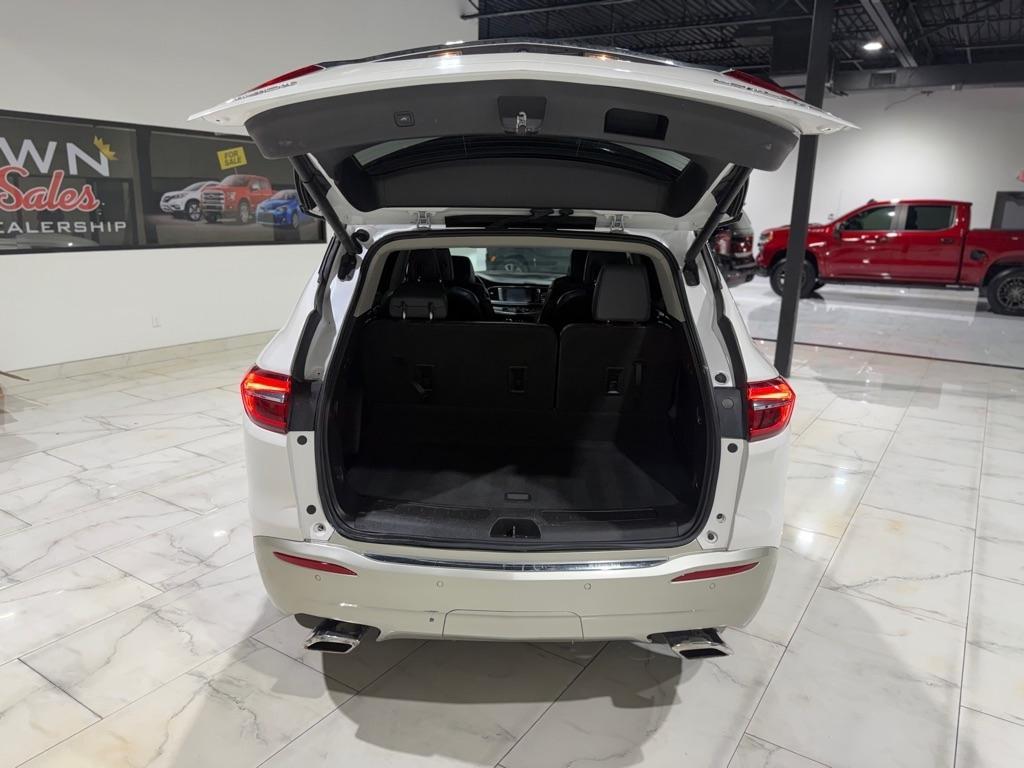 Buick Enclave Essence FWD 2018