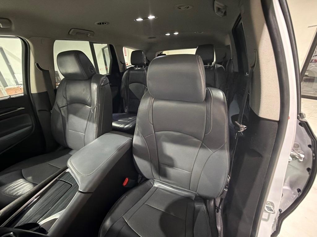 Buick Enclave Essence FWD 2018