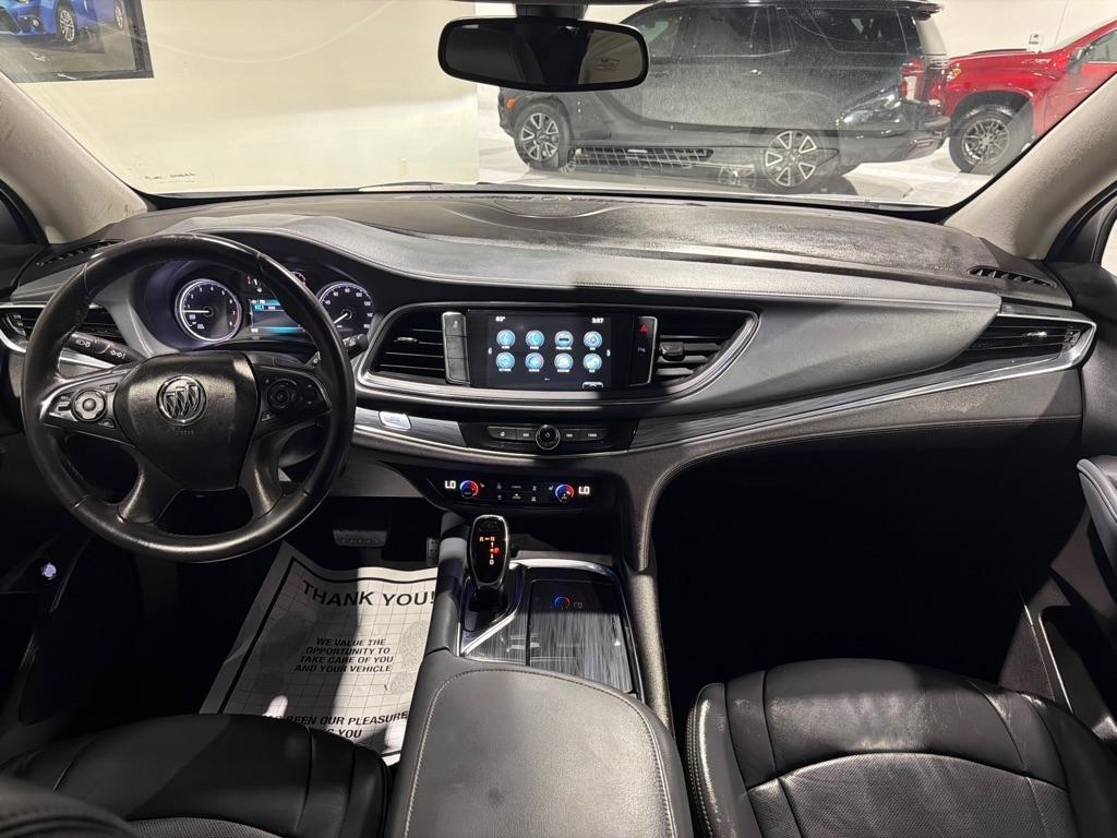 Buick Enclave Essence FWD 2018