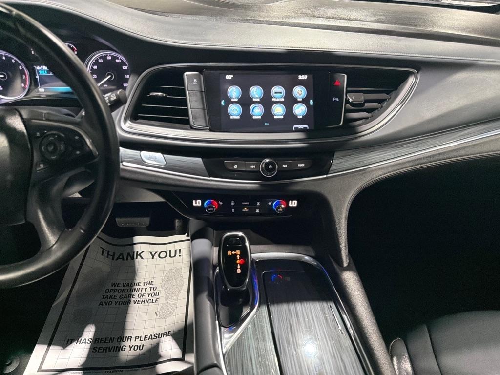 Buick Enclave Essence FWD 2018