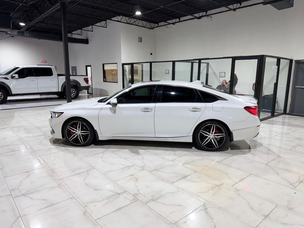 Honda Accord Touring 2.0T 2022