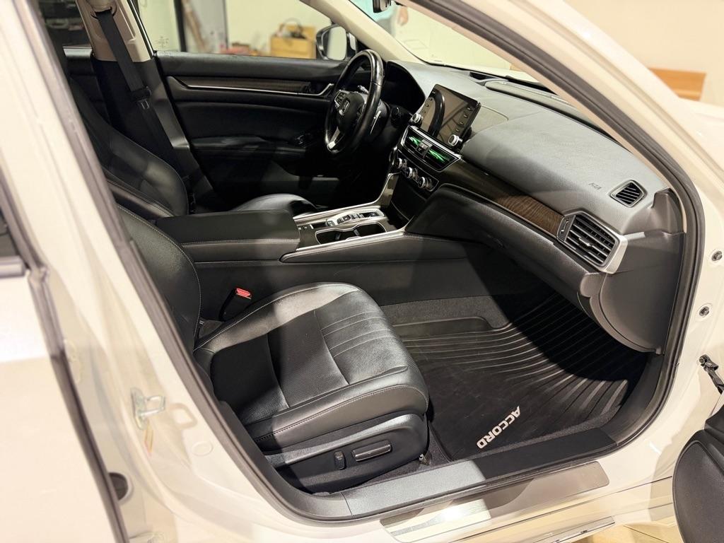 Honda Accord Touring 2.0T 2022