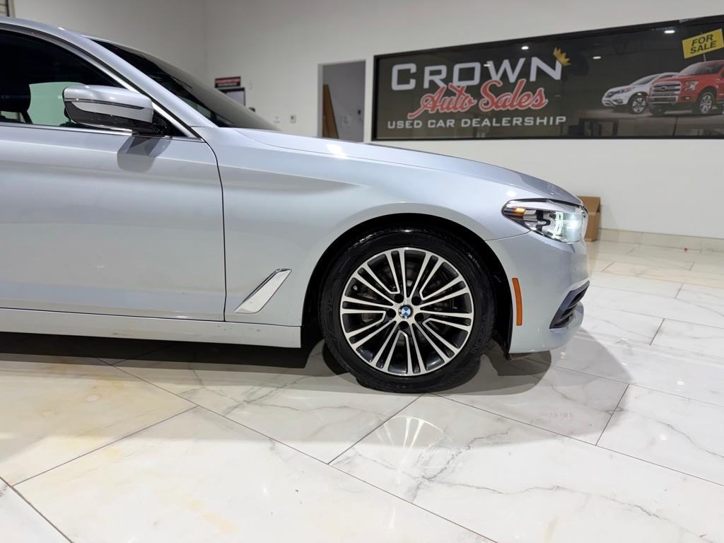 BMW 5-Series 530i 2019
