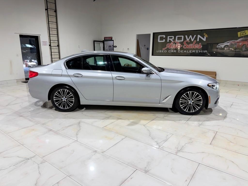 BMW 5-Series 530i 2019