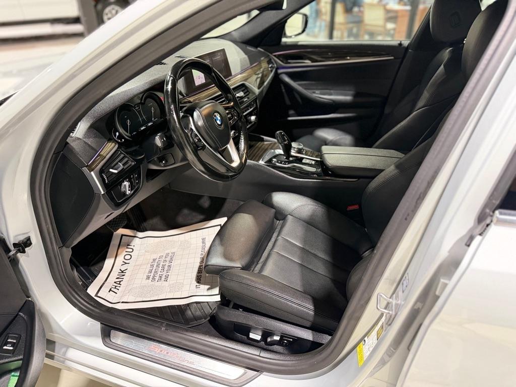 BMW 5-Series 530i 2019