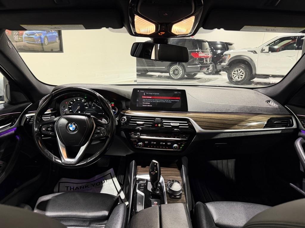 BMW 5-Series 530i 2019