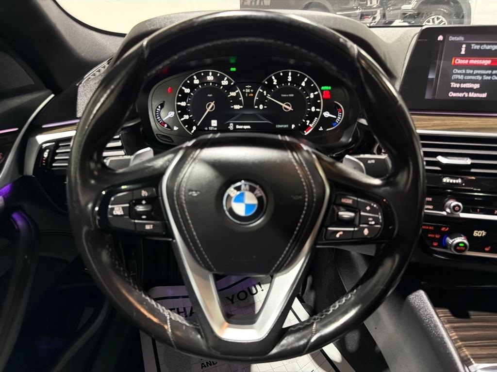 BMW 5-Series 530i 2019