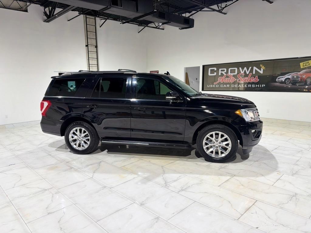 Ford Expedition XLT 2021