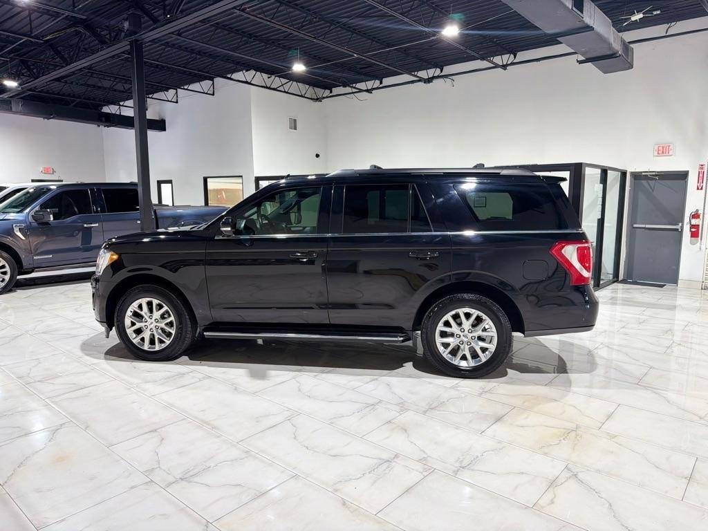Ford Expedition XLT 2021