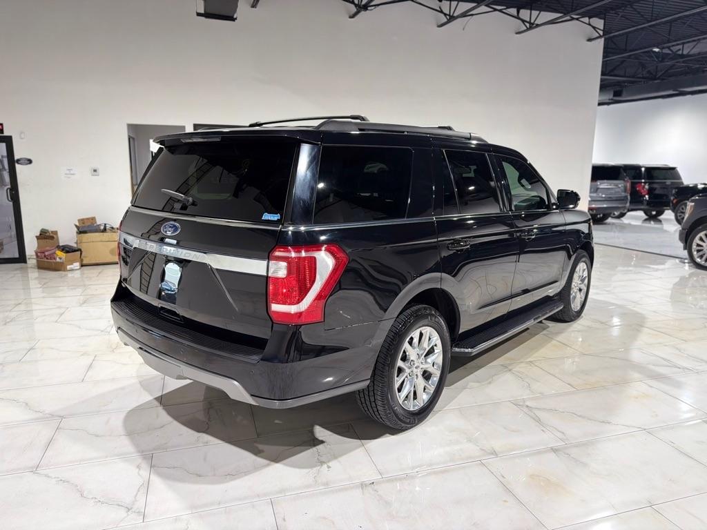 Ford Expedition XLT 2021
