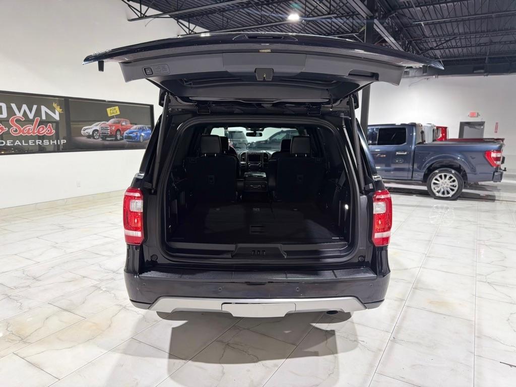 Ford Expedition XLT 2021