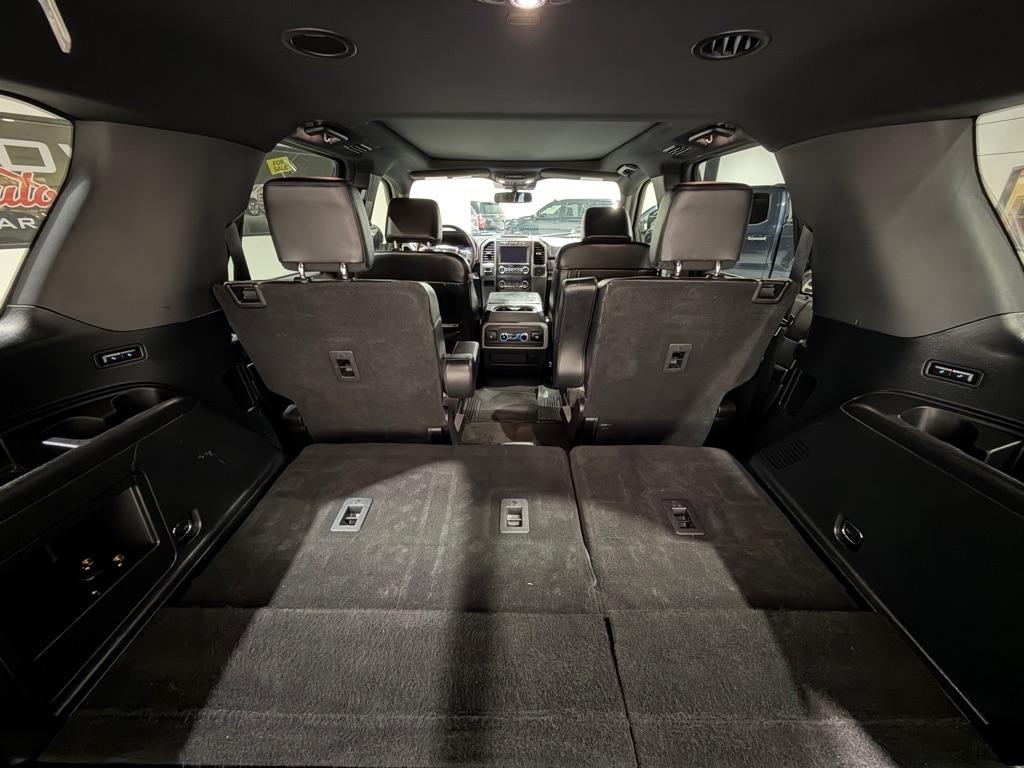 Ford Expedition XLT 2021