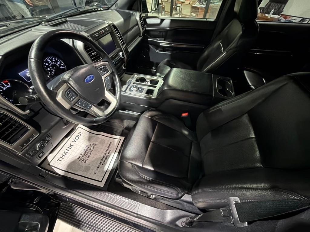 Ford Expedition XLT 2021