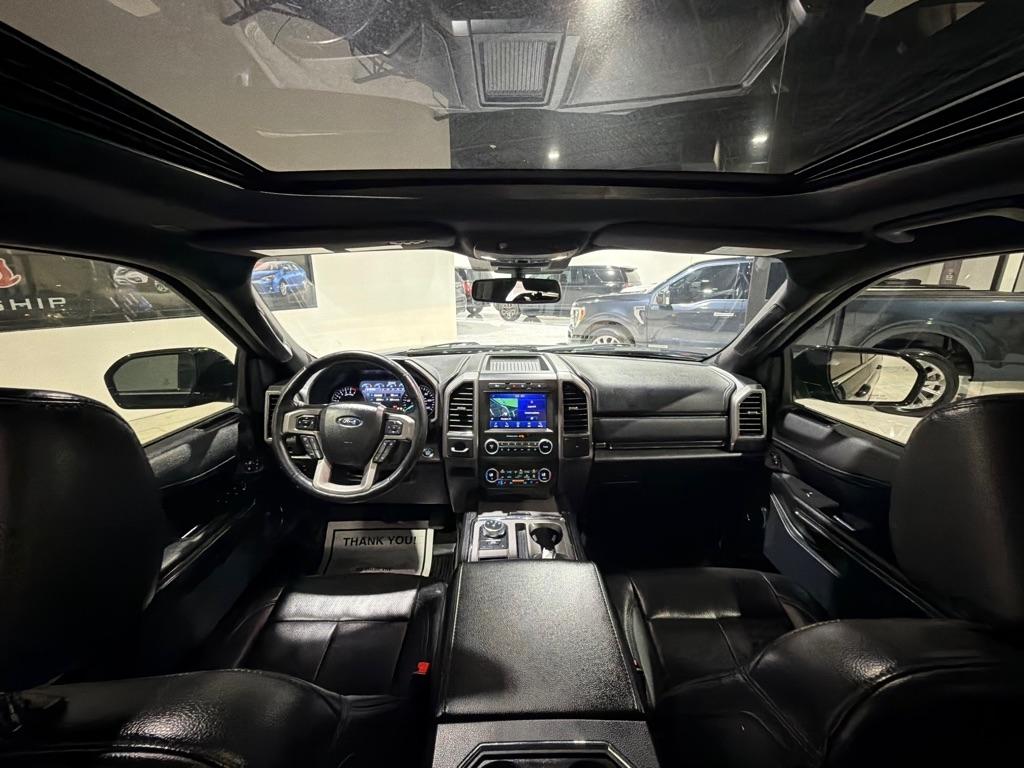 Ford Expedition XLT 2021