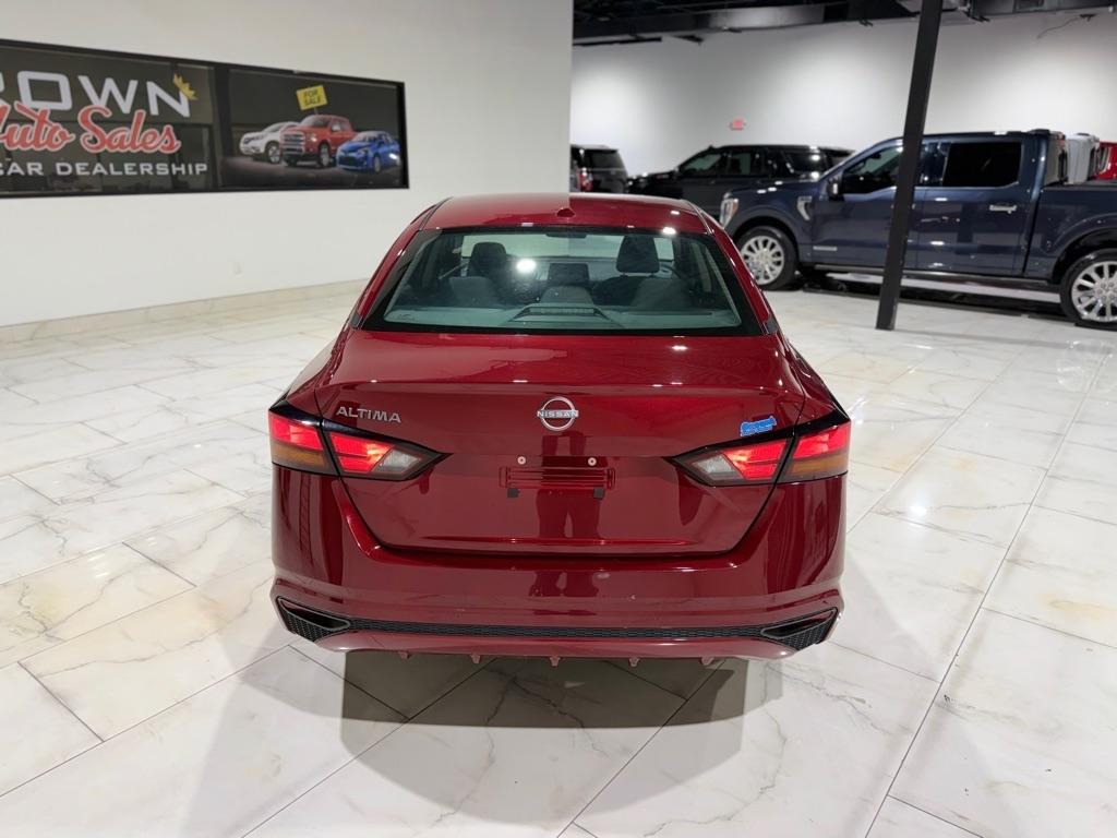 Nissan Altima 2.5 SV 2025