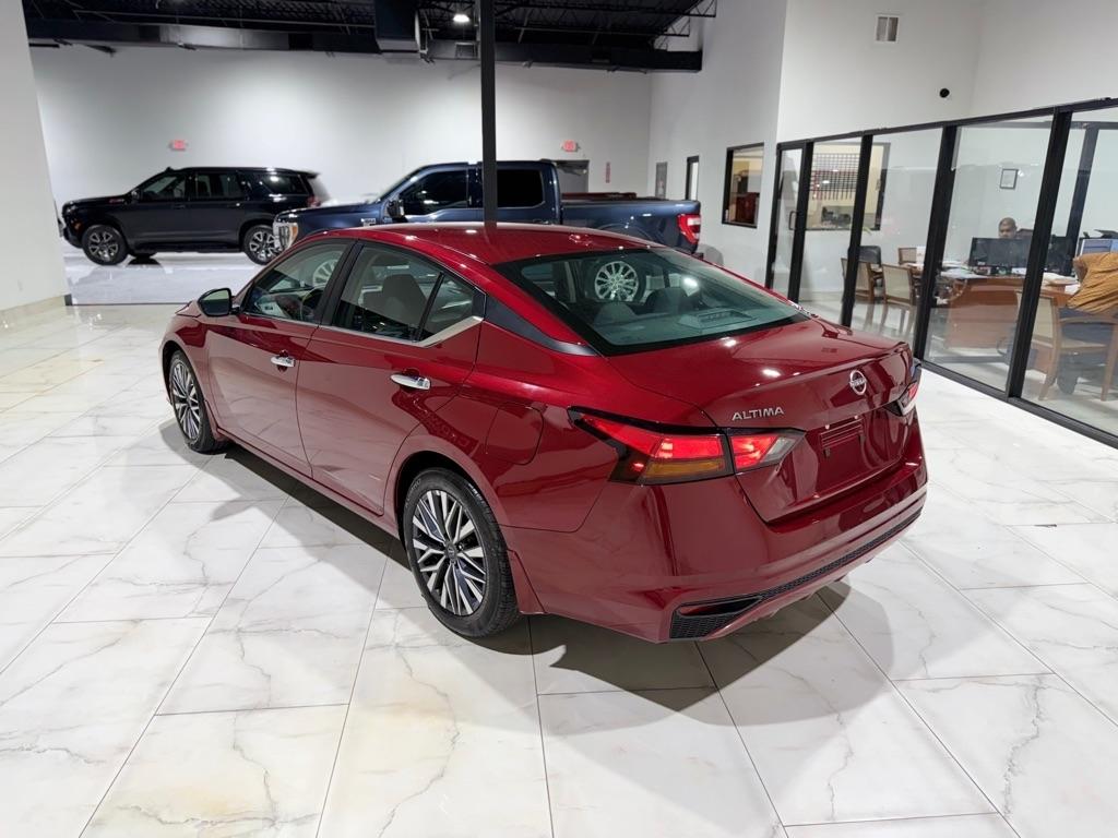 Nissan Altima 2.5 SV 2025