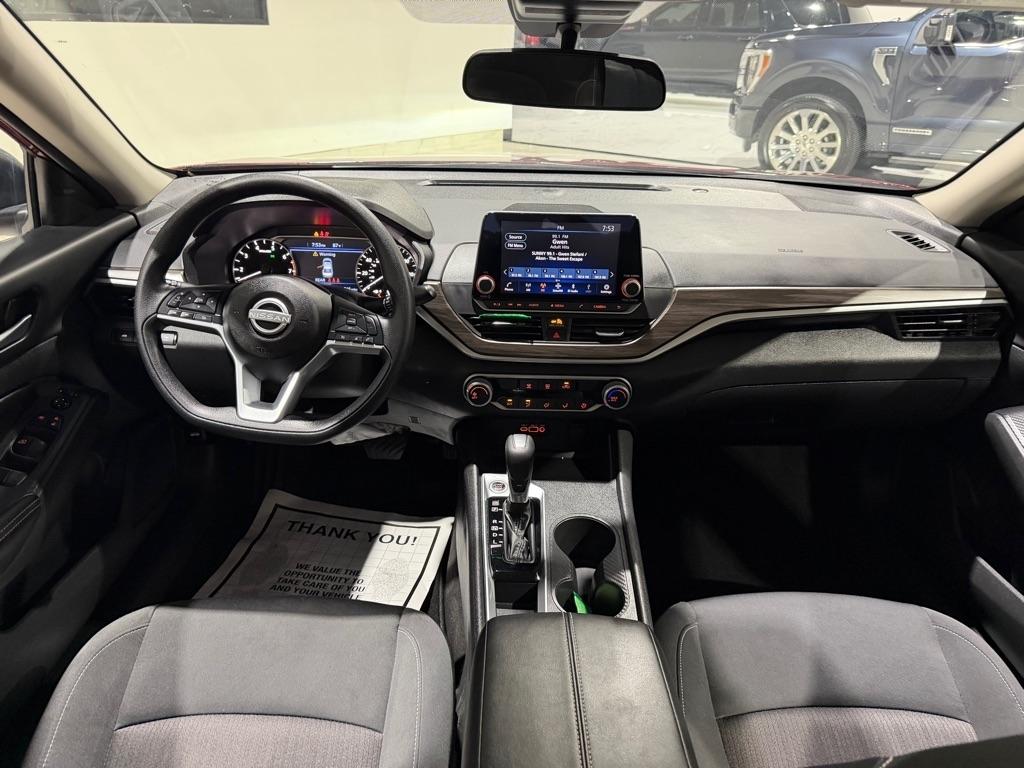 Nissan Altima 2.5 SV 2025