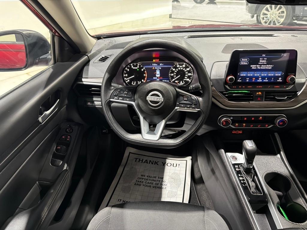 Nissan Altima 2.5 SV 2025