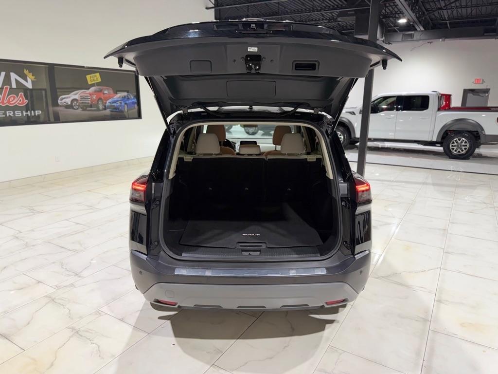 Nissan Rogue SV 2023
