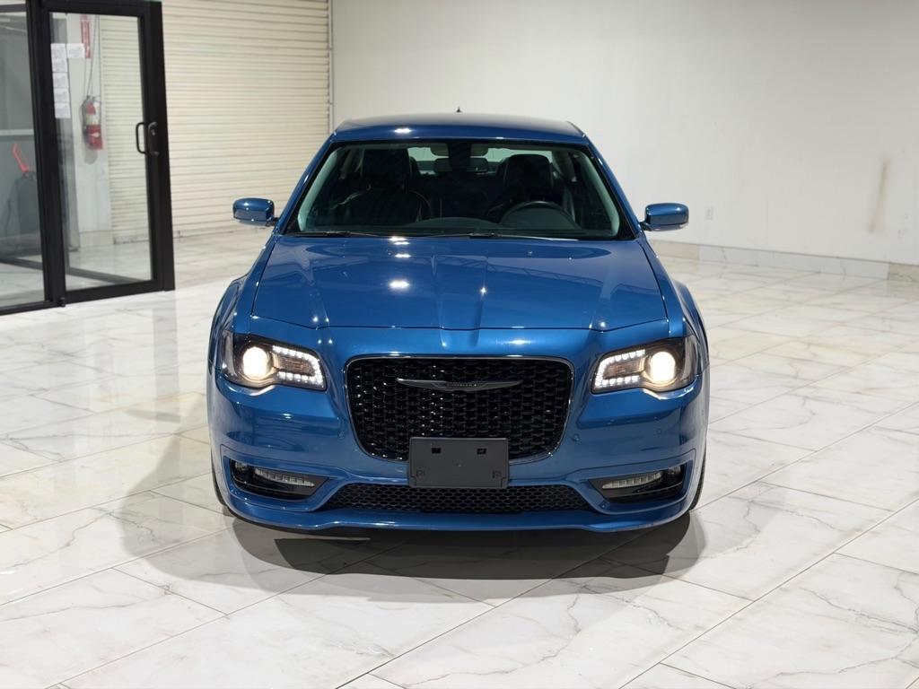Chrysler 300 Touring L 2021