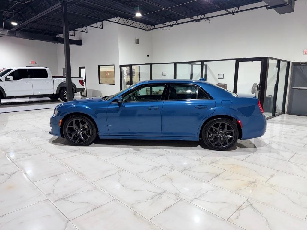 Chrysler 300 Touring L 2021