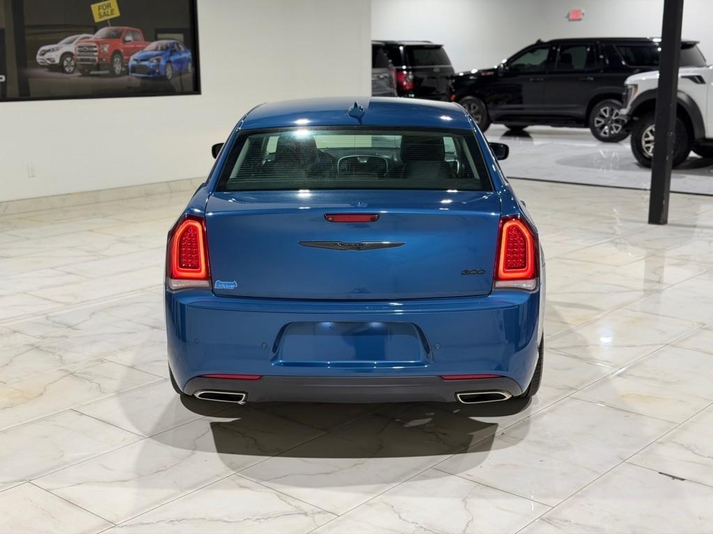 Chrysler 300 Touring L 2021