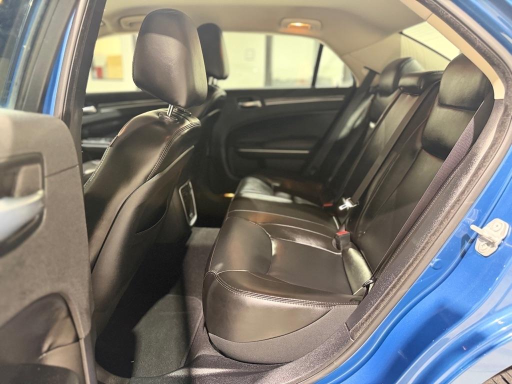 Chrysler 300 Touring L 2021