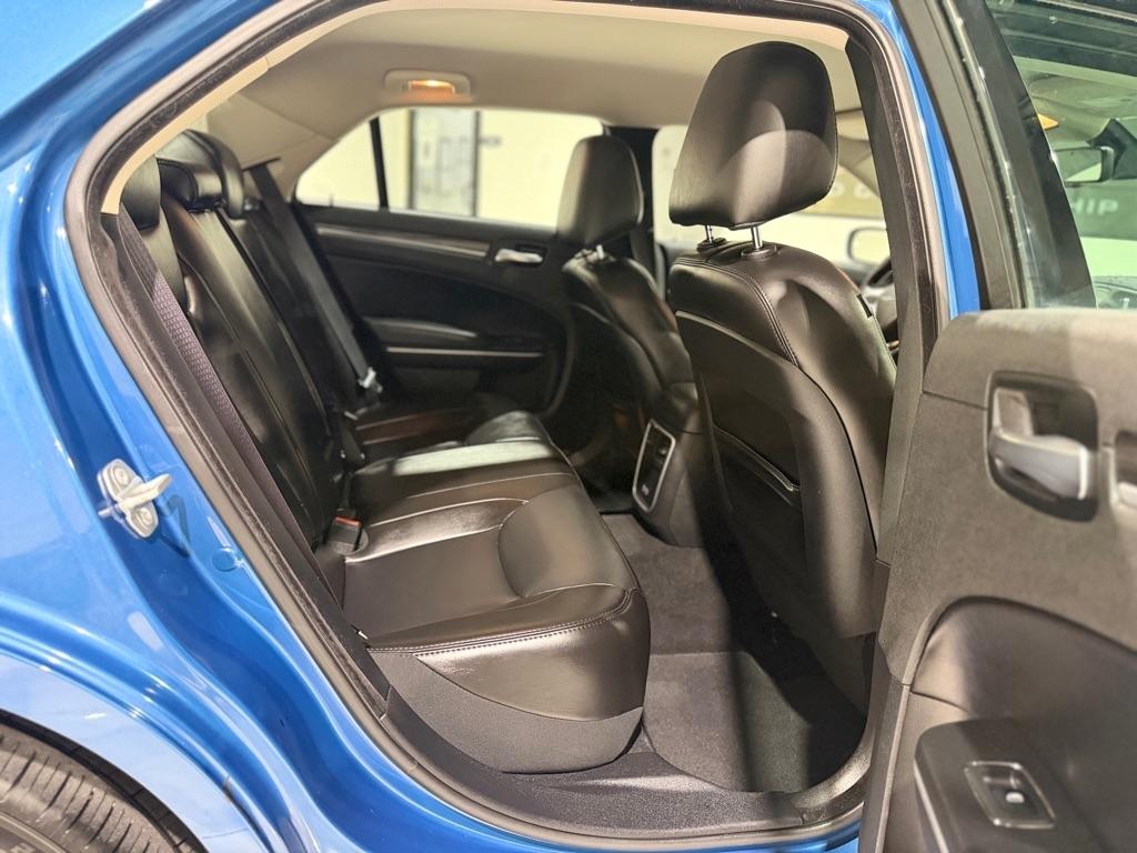 Chrysler 300 Touring L 2021