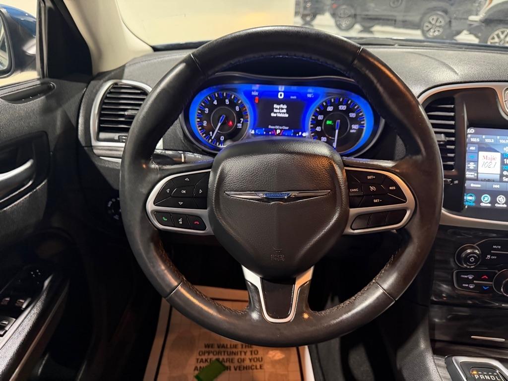 Chrysler 300 Touring L 2021