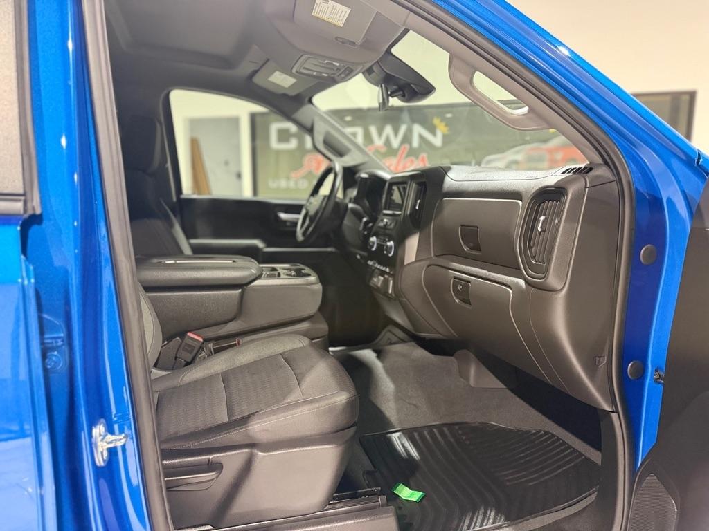 Chevrolet Silverado 1500 Custom Crew Cab 2WD 2023